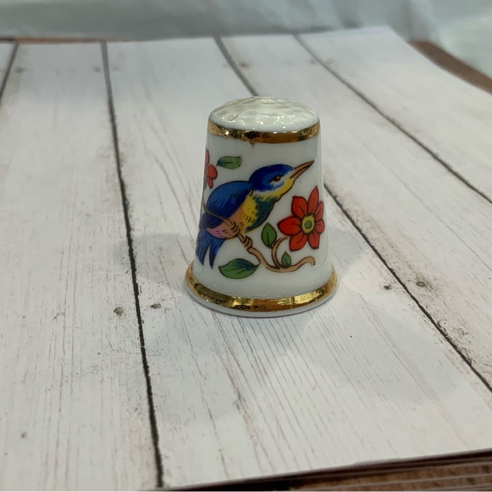 Thimble with Bird and Floral Design Aynsley 1984 Bone China
